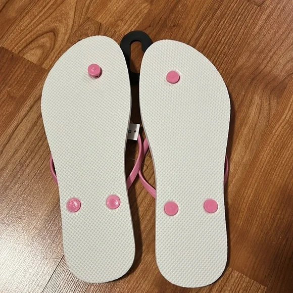 🌈 Old navy NWT flip flops stripes - Picture 2 of 2